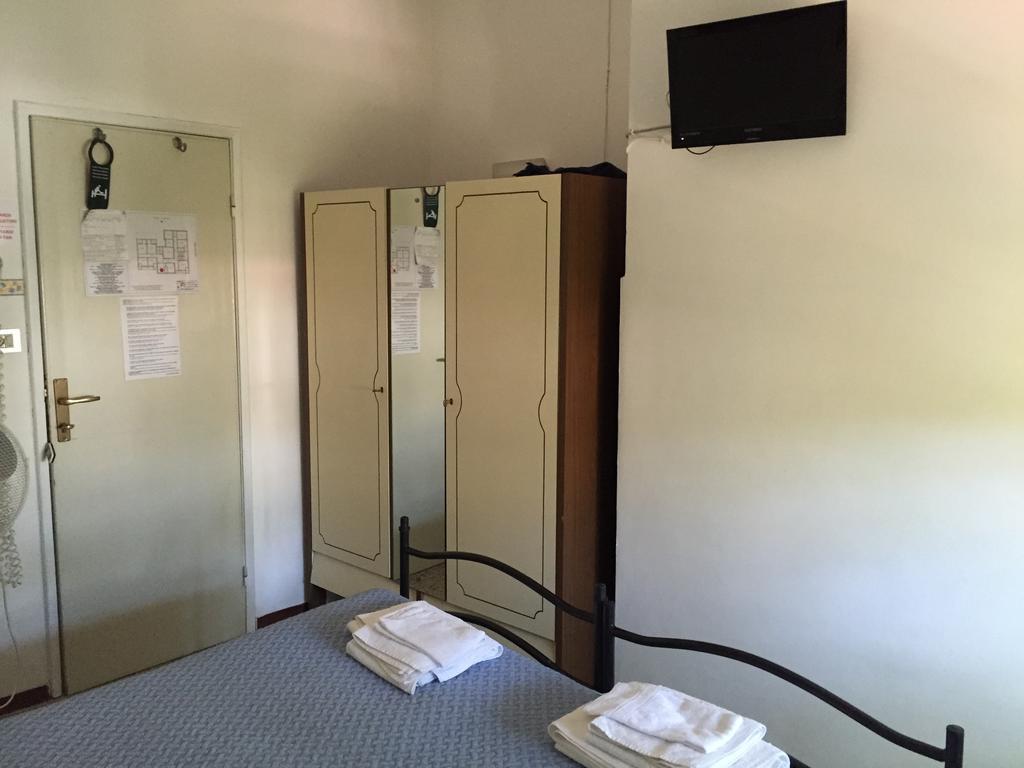 Hotel Zaghini ريميني الغرفة الصورة