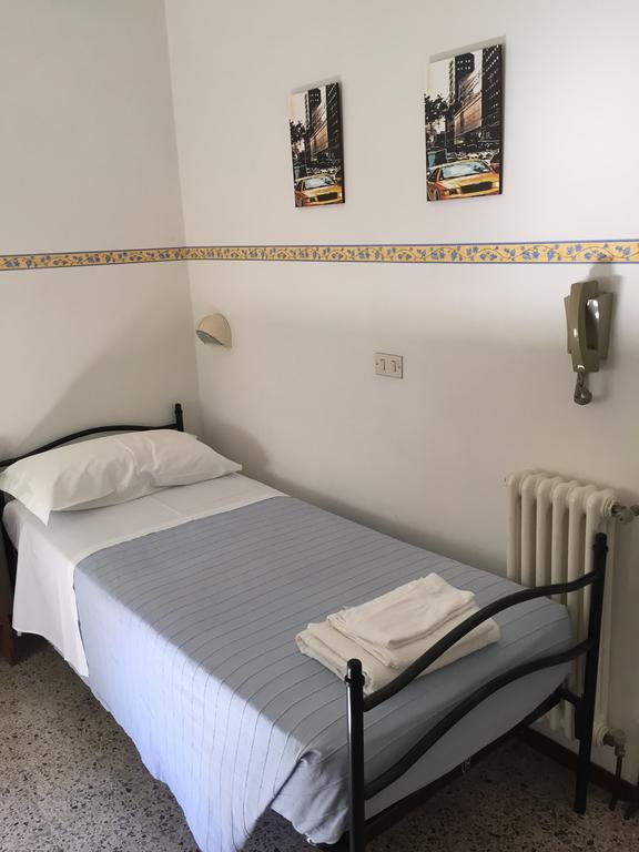 Hotel Zaghini ريميني الغرفة الصورة
